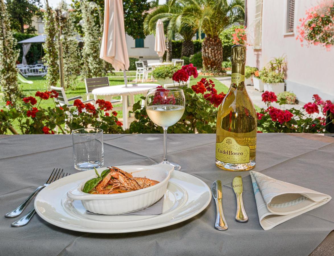 Hotel Ambra Forte dei Marmi Luaran gambar